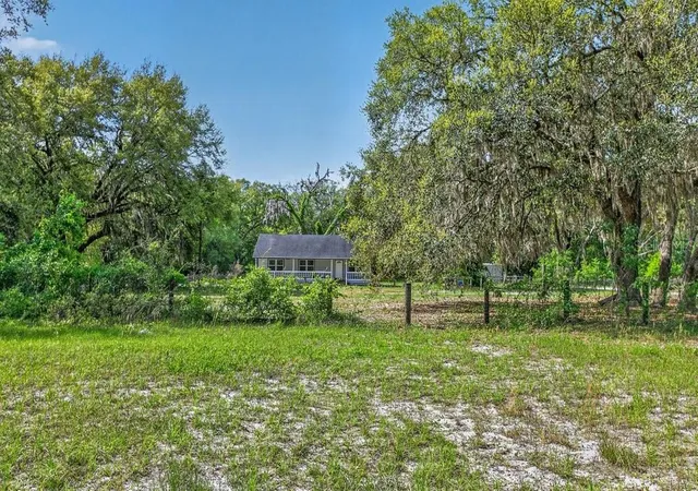 Homes for sale in Palatka, FL | 461 Old Starke Rd, Palatka, FL 32177 | MLS# FC317957