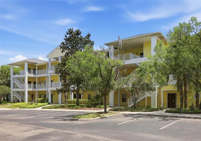 3rd image of 410 Lucaya Loop #4204, Davenport, FL 33897 | MLS# O6401318