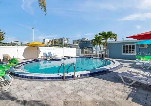 13th image of 602 Poinsettia Ave, Clearwater Beach, FL 33767 | MLS# TB8500556