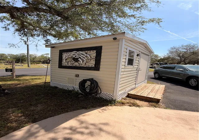 2nd image of N Suncoast Blvd, Crystal River, FL 34428 | MLS# W7885084
