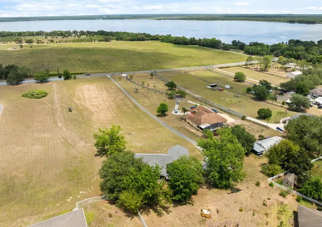 Homes for sale in Grand Island, FL | 37153 County Road 452, Grand Island, FL 32735 | MLS# O6401324