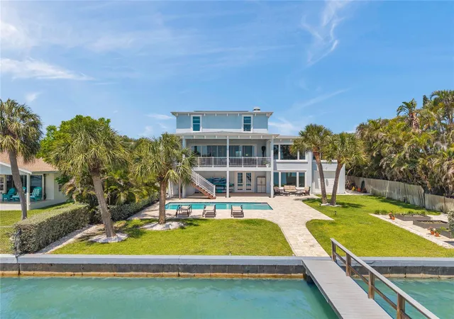 Homes for sale in St Pete Beach, FL | 7115 Bay St, St Pete Beach, FL 33706 | MLS# TB8500568