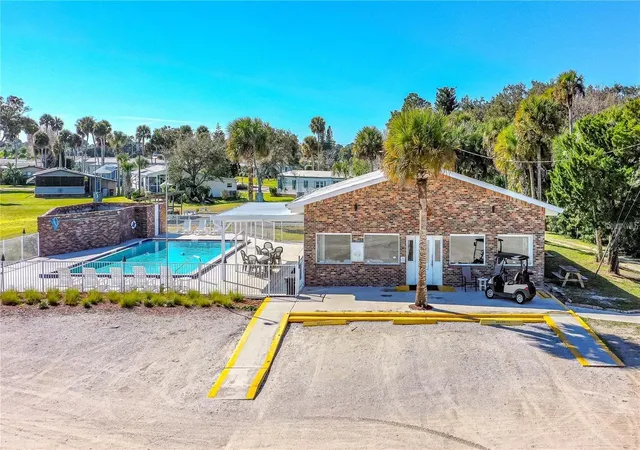 5th image of 102 Ash St, Edgewater, FL 32141 | MLS# O6401336
