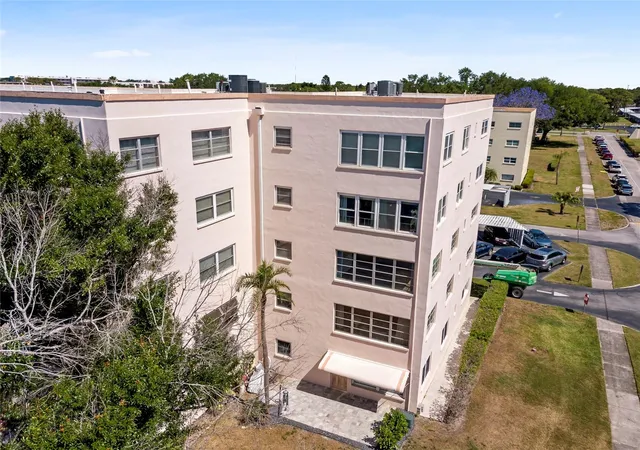 Photo 1 of Condo for sale at 5623 80th Street N #316, Saint Petersburg, FL 33709 | MLS# A4690950 | Listing updated on 2026-09-03