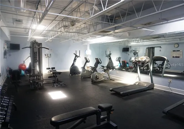 2nd image of 5623 80Th St N, Saint Petersburg, FL 33709