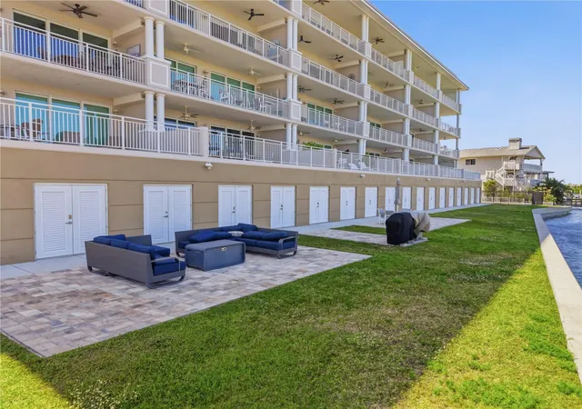 2nd image of 20001 Gulf Blvd, INDIAN SHORES, FL 33785