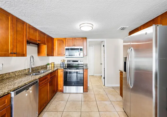 4th image of 7256 Moffatt Ln N, Pinellas Park, FL 33781 | MLS# TB8500588