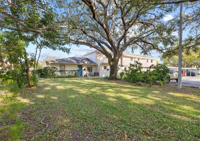 Photo 26 of Townhouse for sale at 7256 Moffatt Ln N, PINELLAS PARK, FL 33781 | MLS# TB8500588 | Listing updated on 2026-10-09