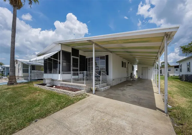 3rd image of 39820 Us Hwy 19 N #153, Tarpon Springs, FL 34689 | MLS# TB8500592