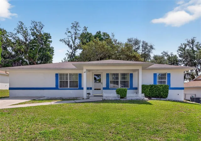 Photo 1 of Single family home for sale at 42 Larch Radl, Ocala, FL 34480 | MLS# OM723284 | Listing updated on 2026-07-18