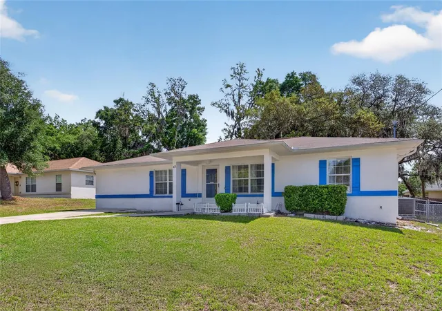 Photo 2 of Single family home for sale at 42 Larch Radl, Ocala, FL 34480 | MLS# OM723284 | Listing updated on 2026-07-18