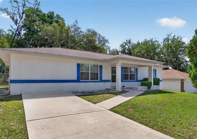 Photo 3 of Single family home for sale at 42 Larch Radl, Ocala, FL 34480 | MLS# OM723284 | Listing updated on 2026-07-18