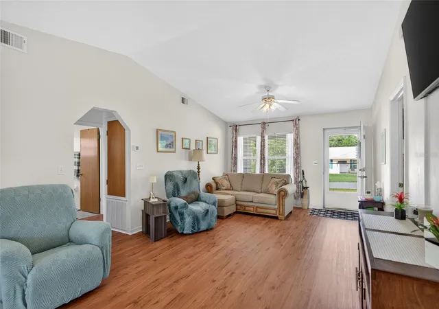 Photo 4 of Single family home for sale at 42 Larch Radl, Ocala, FL 34480 | MLS# OM723284 | Listing updated on 2026-07-18
