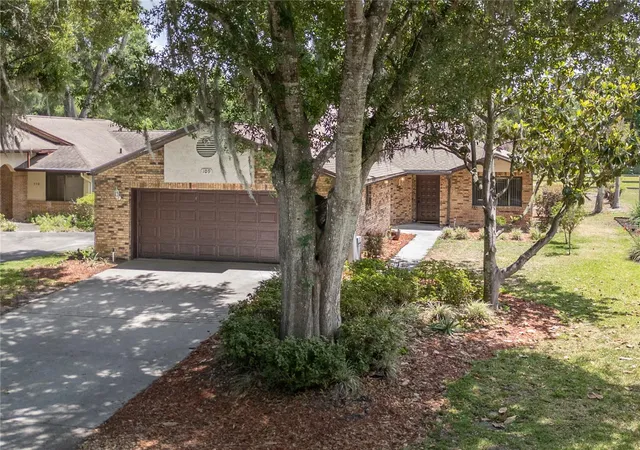 1st image of 109 Waterwood Dr, Yalaha, FL 34797 | MLS# G5111380