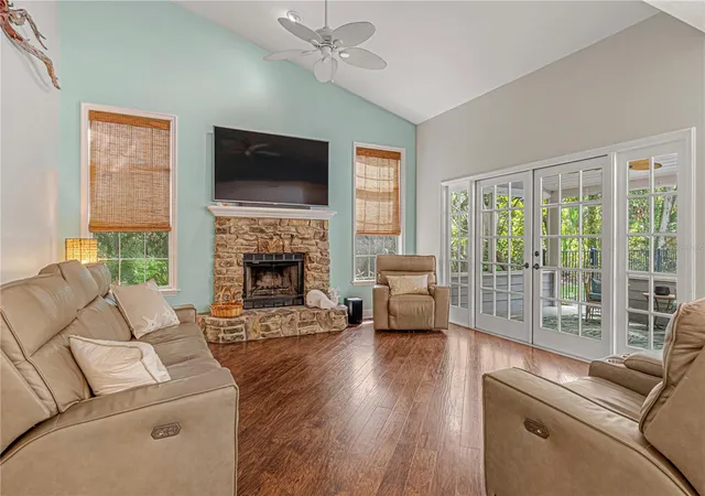 3rd image of 649 Charmagne Ln, Port Orange, FL 32127 | MLS# V4948659