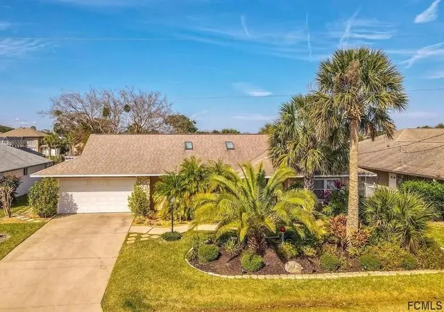 1st image of 13 Cedarford Ct, Palm Coast, FL 32137 | MLS# FC317963