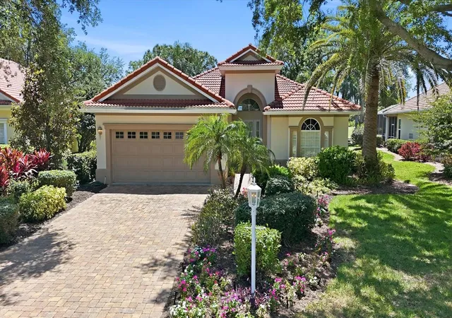 Photo 4 of Single family home for sale at 7316 Saint Georges Way, University Park, FL 34201 | MLS# A4690963 | Listing updated on 2026-09-23