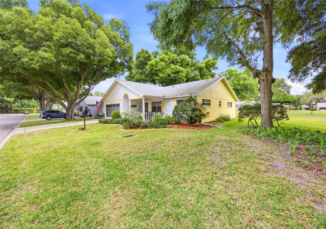 5th image of 9335 Sw 85Th Ter #E, Ocala, FL 34481 | MLS# OM723290