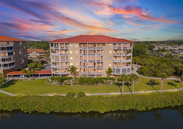 Homes for sale in Osprey, FL | 6100 Jessie Harbor Dr #202, Osprey, FL 34229 | MLS# A4690969