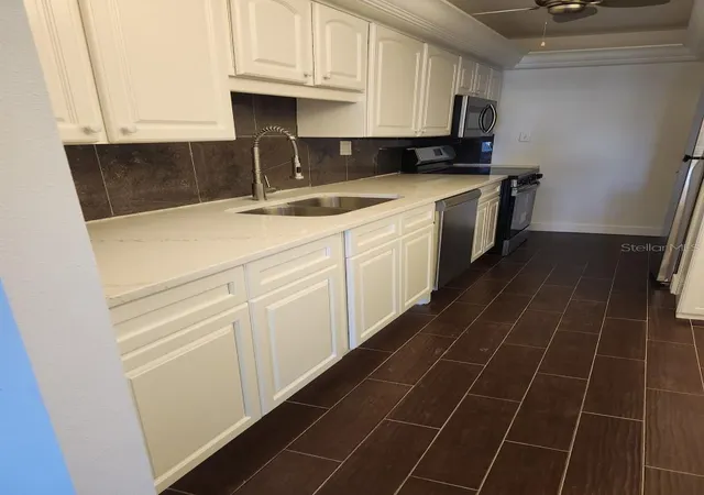 Photo 2 of Condo for sale at 7400 Sun Is Dr S #107, South Pasadena, FL 33707 | MLS# A4690977 | Listing updated on 2026-05-16