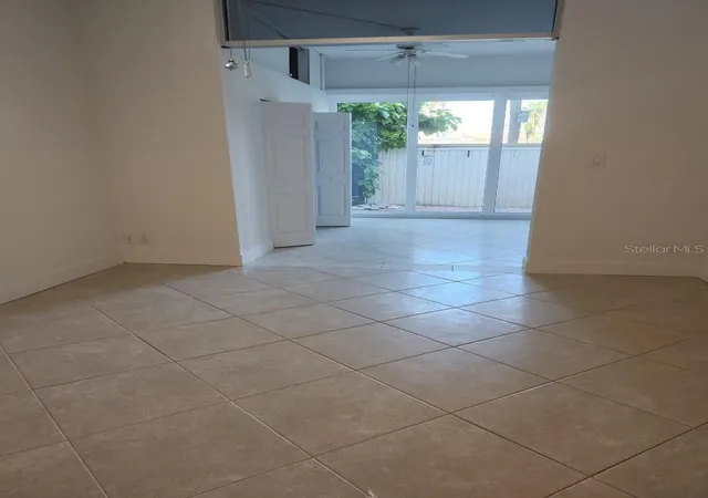 Photo 3 of Condo for sale at 7400 Sun Is Dr S #107, South Pasadena, FL 33707 | MLS# A4690977 | Listing updated on 2026-05-16