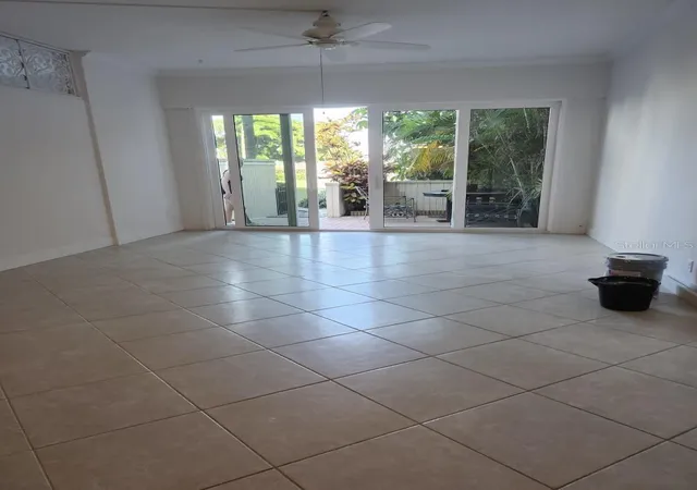 Photo 4 of Condo for sale at 7400 Sun Is Dr S #107, South Pasadena, FL 33707 | MLS# A4690977 | Listing updated on 2026-05-16