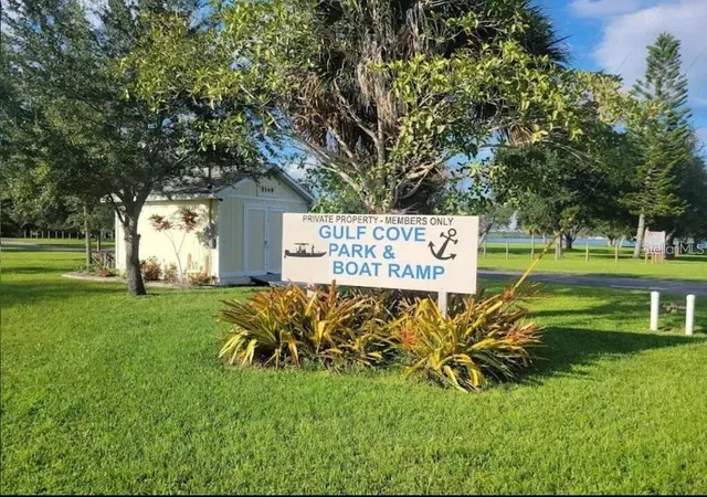 Photo 4 of Single family home for sale at 5281 Boyle Ter, Port Charlotte, FL 33981 | MLS# D6147163 | Listing updated on 2026-09-06