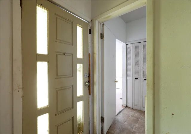 Photo 4 of Sale Pending at 2747 Eaton Ave, Lakeland, FL 33803 | MLS# TB8500658 | Listing updated on 2026-09-04