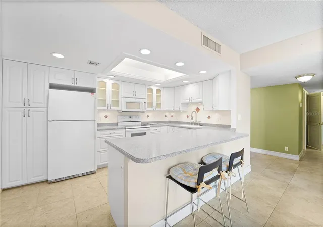 Homes for sale in Belleair, FL | 220 Belleview Blvd #601, Belleair, FL 33756 | MLS# TB8500669