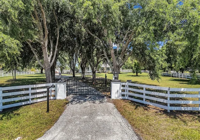 3rd image of 5222 Blackjack Cir, Punta Gorda, FL 33982 | MLS# C7525218