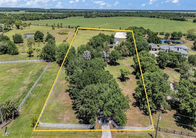 2nd image of 5222 Blackjack Cir, Punta Gorda, FL 33982 | MLS# C7525218