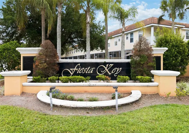 Photo 3 of Townhouse for sale at 4729 Coral Castle Dr, Kissimmee, FL 34746 | MLS# S5148424 | Listing updated on 2026-08-27