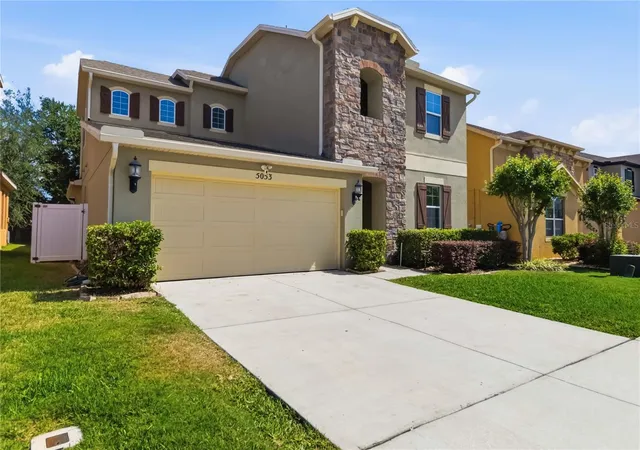 Photo 2 of Single family home for sale at 5053 Torchwood Dr, Minneola, FL 34715 | MLS# O6401455 | Listing updated on 2026-08-27