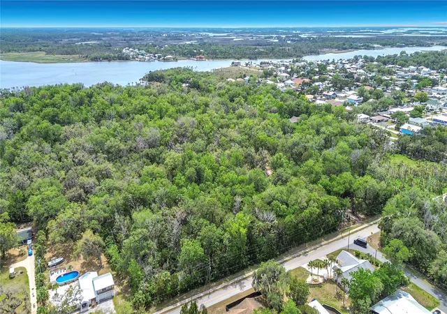 3rd image of 1670 Nw 19Th St, Crystal River, FL 34428 | MLS# TB8500700