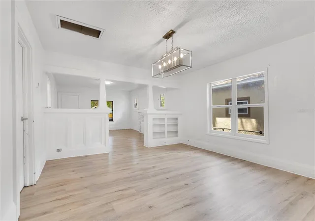 4th image of 1029 Colyer St, Orlando, FL 32805 | MLS# O6401457