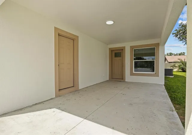 Homes for sale in Mulberry, FL | 4078 Oak Loop, Mulberry, FL 33860 | MLS# L4961321