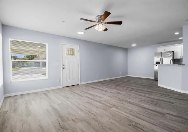 Homes for sale in Mulberry, FL | 4078 Oak Loop, Mulberry, FL 33860 | MLS# L4961321