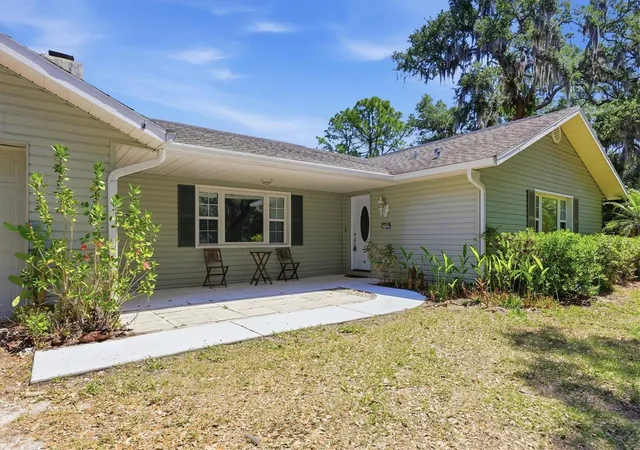 Photo 2 of Single family home for sale at 4420 Greenwood Stables Rd, Sarasota, FL 34235 | MLS# A4691005 | Listing updated on 2026-05-06