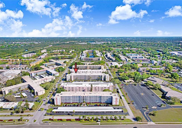 Photo 3 of Condo for sale at 5603 80th Street N #303, Saint Petersburg, FL 33709 | MLS# A4691006 | Listing updated on 2026-09-02