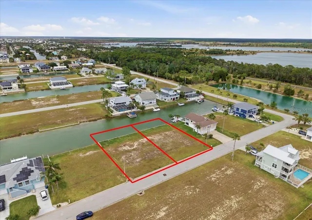 Homes for sale in Hernando Beach, FL | 4041 Triggerfish Dr, Hernando Beach, FL 34607 | MLS# TB8500713