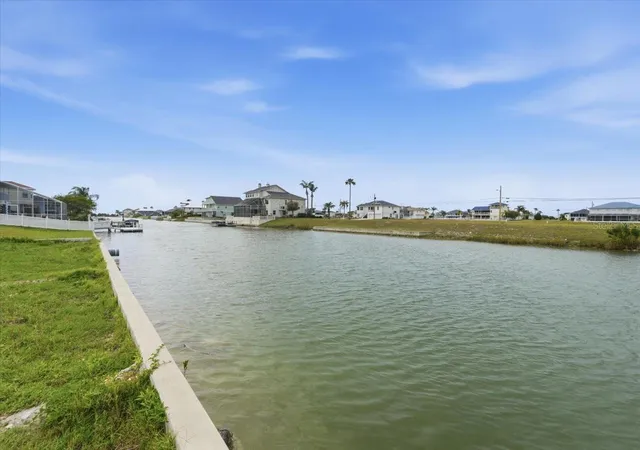 Homes for sale in Hernando Beach, FL | 4041 Triggerfish Dr, Hernando Beach, FL 34607 | MLS# TB8500713