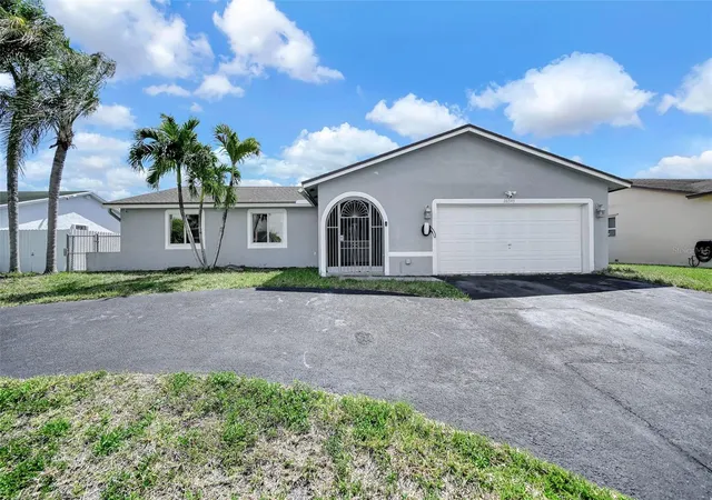 1st image of 26543 Sw 122nd Pl, Homestead, FL 33032 | MLS# O6401474