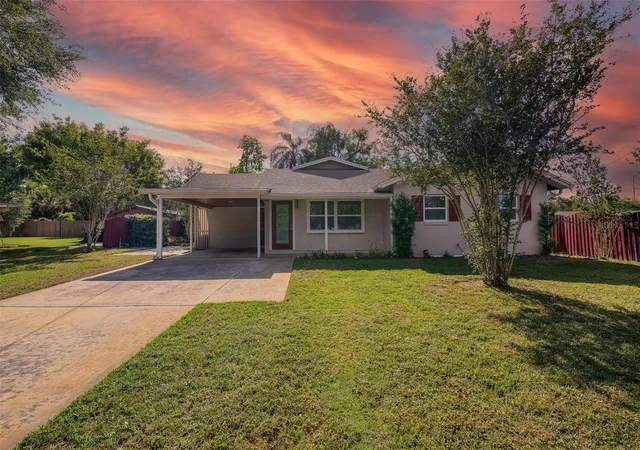 Photo 2 of Single family home for sale at 525 Ololu Dr, Winter Park, FL 32789 | MLS# S5148431 | Listing updated on 2026-09-26
