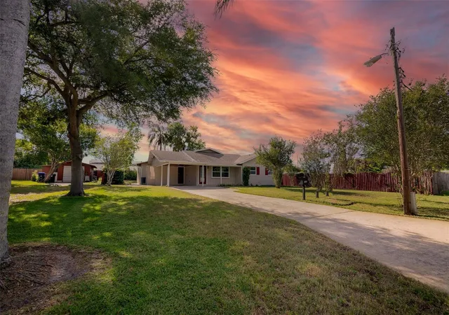 3rd image of 525 Ololu Dr, Winter Park, FL 32789 | MLS# S5148431
