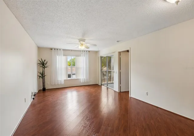 4th image of 7713 Hillside Ct, HUDSON, FL 34667