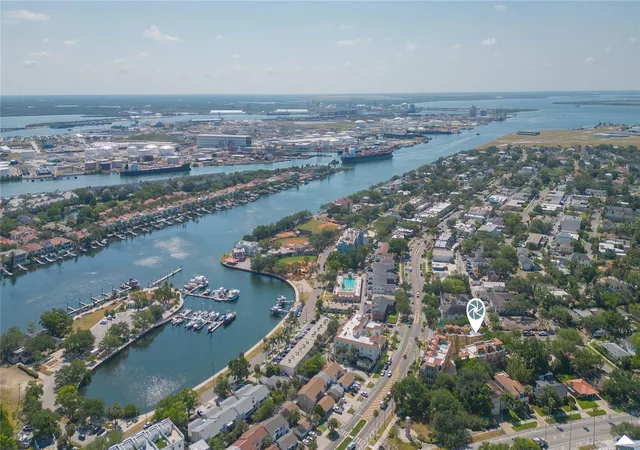 Photo 27 of Townhouse for sale at 114 E Davis Blvd #13, TAMPA, FL 33606 | MLS# TB8500751 | Listing updated on 2026-10-15