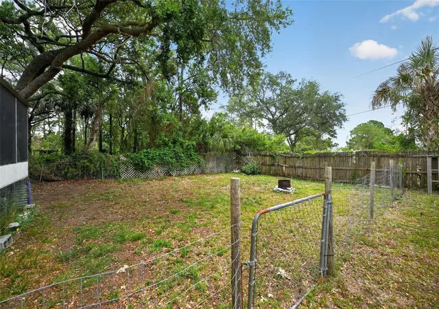 Photo 4 of Manufactured home for sale at 163 West St, Oak Hill, FL 32759 | MLS# V4948669 | Listing updated on 2026-09-17