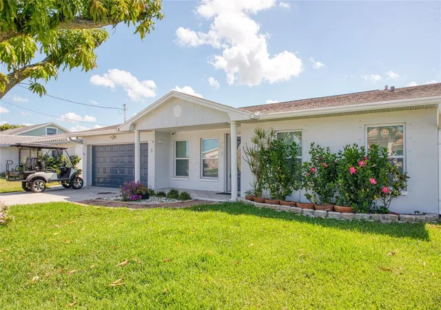 4th image of 551 Crystal Dr, Madeira Beach, FL 33708 | MLS# TB8500772