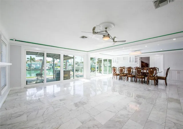 46th image of 551 Crystal Dr, Madeira Beach, FL 33708 | MLS# TB8500772