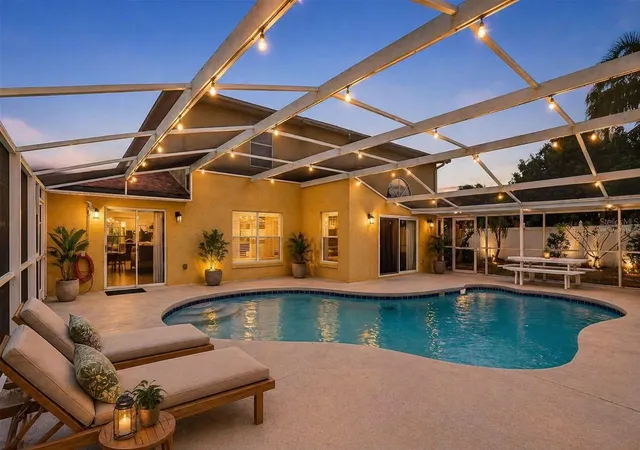 Photo 2 of Single family home for sale at 14912 White Magnolia Ct, Orlando, FL 32824 | MLS# S5148439 | Listing updated on 2026-09-13